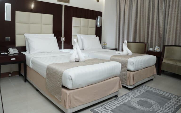 Standard Double Room (2 Single Beds)